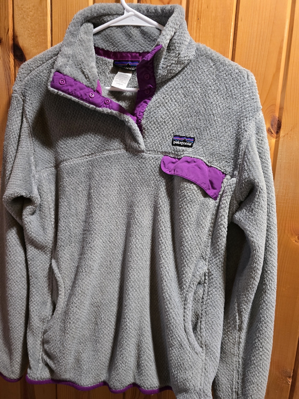 Patagonia Grey Fleece Pullover with Purple Trim L